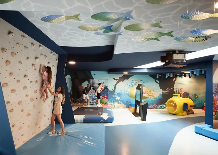 Falkensteiner Luxury Punta Skala فيلة *